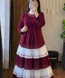 Trendy Ladies Tops & Skirt (3)
